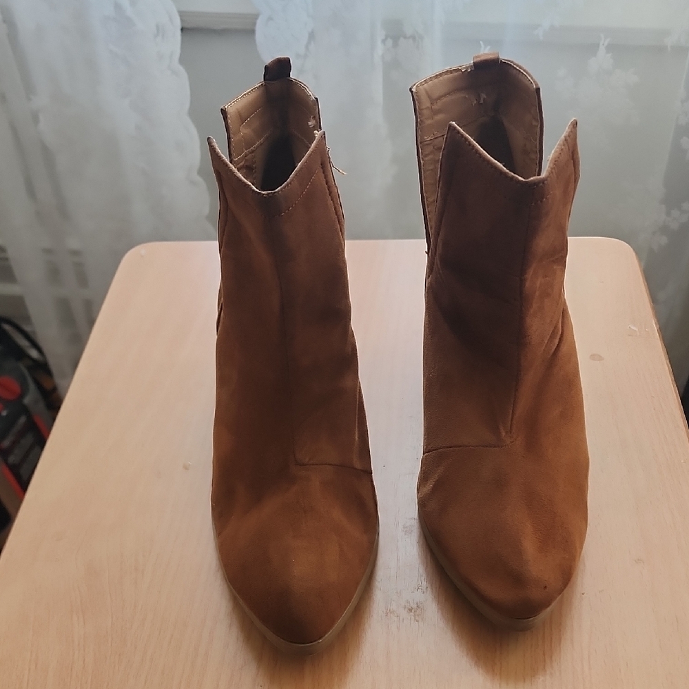 Elegant Brown Ankle Booties